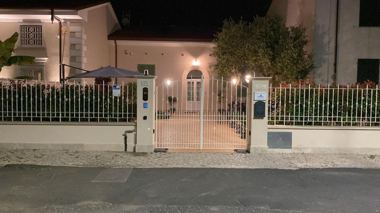 Villino Micol Camere A Due Passi Dal Mare Марина-ді-Каррара Екстер'єр фото