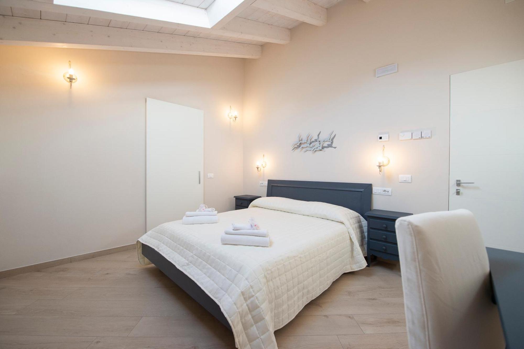 Villino Micol Camere A Due Passi Dal Mare Марина-ді-Каррара Екстер'єр фото